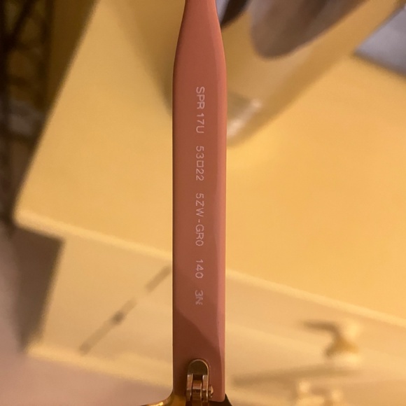 Prada Sunglasses.,… Perfect Condition - Picture 4 of 4